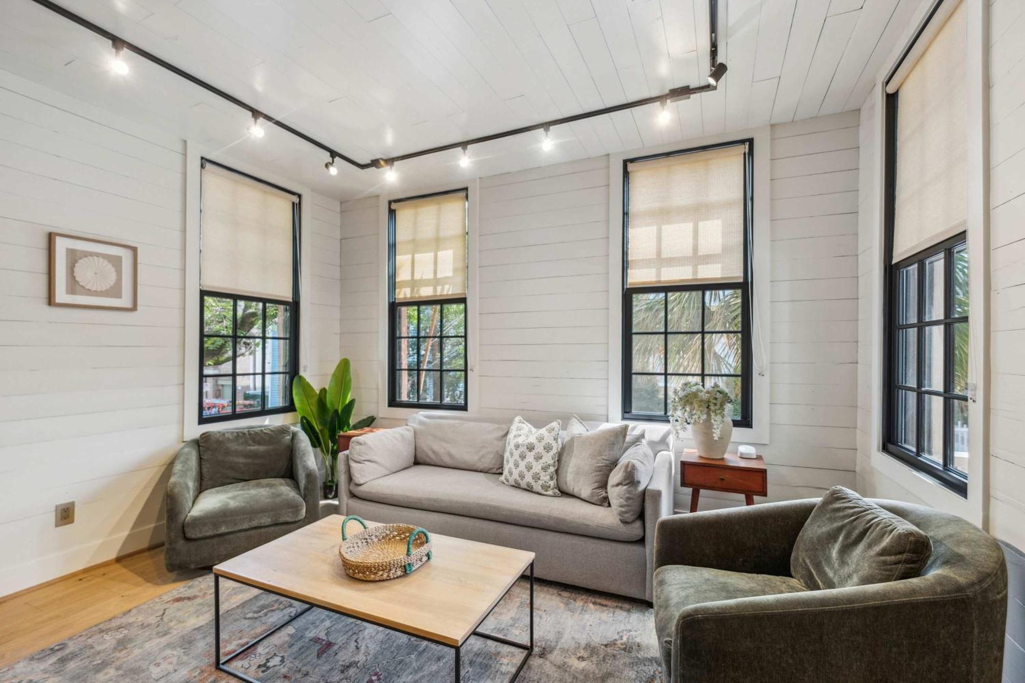 Revitalized Historical Southern Residence Charleston Exterior photo